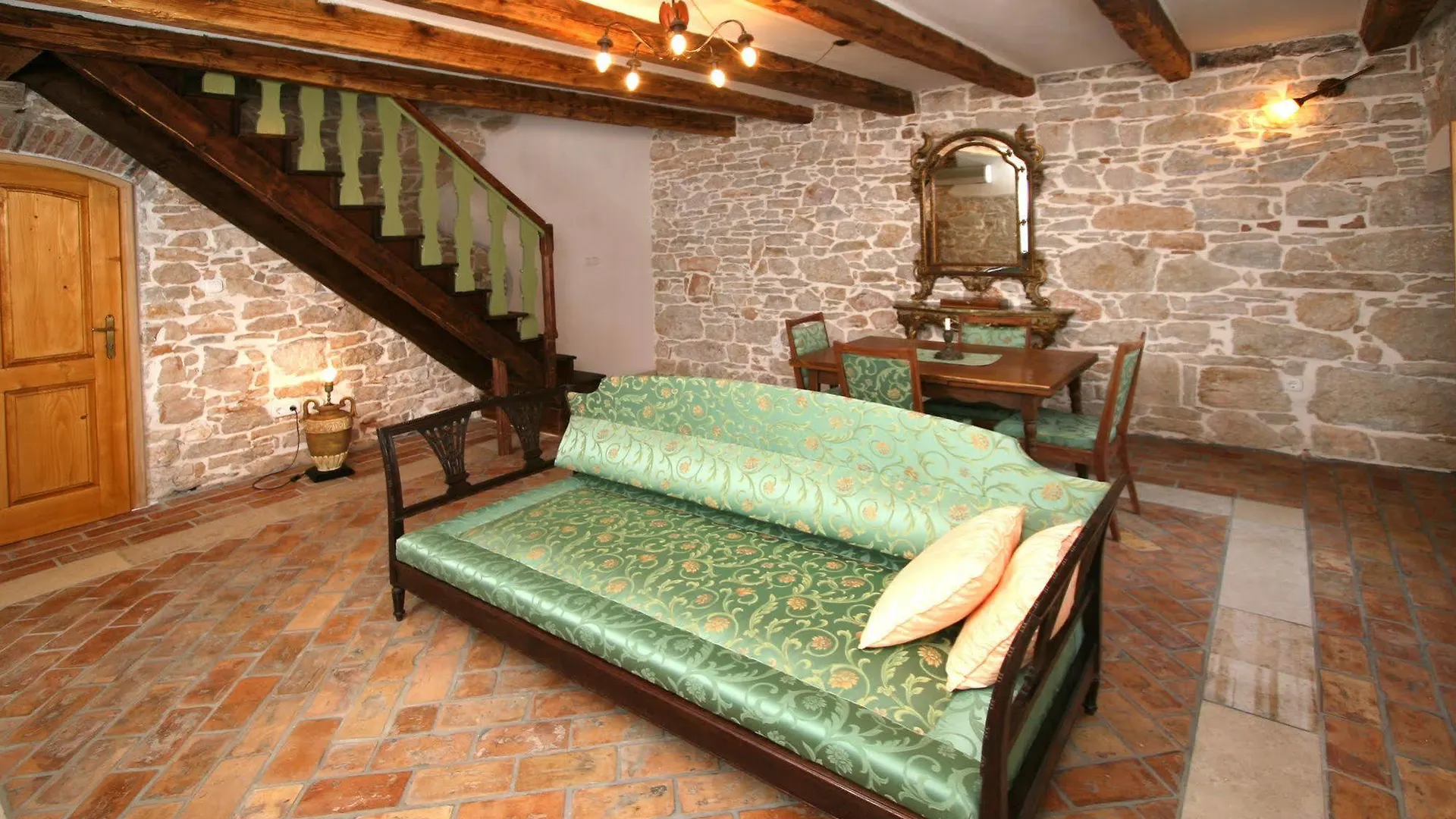 Kastel Kastelir Bed and Breakfast